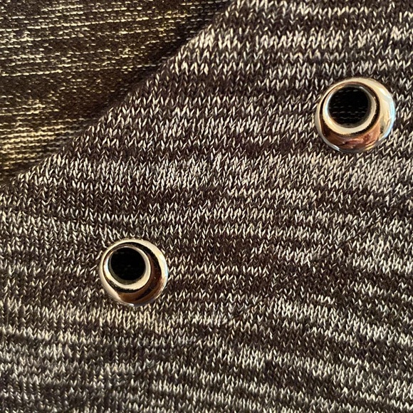 Asymmetrical Top-XL - Picture 4 of 10